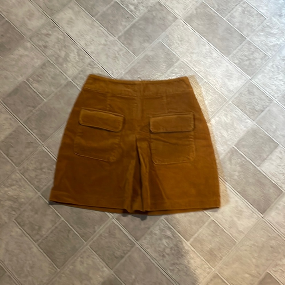 urban outfitters orange skirt, no torns/rips, clean, never used